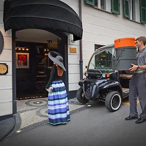 ***** Hotel Eight Italia